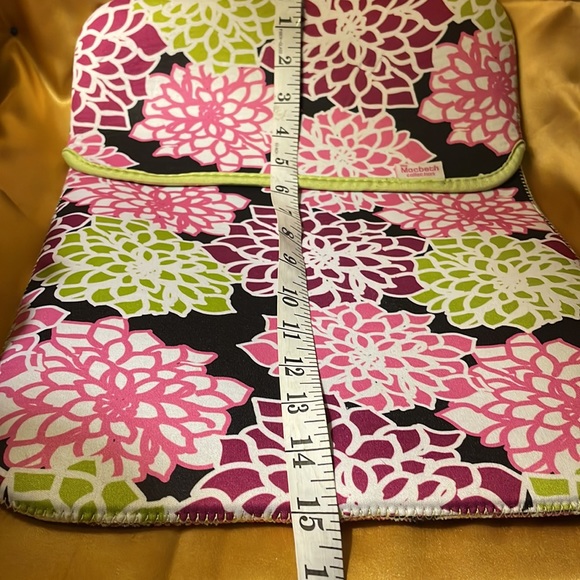 Macbeth collection reversible laptop sleeve- zebra & floral pattern - Picture 5 of 6